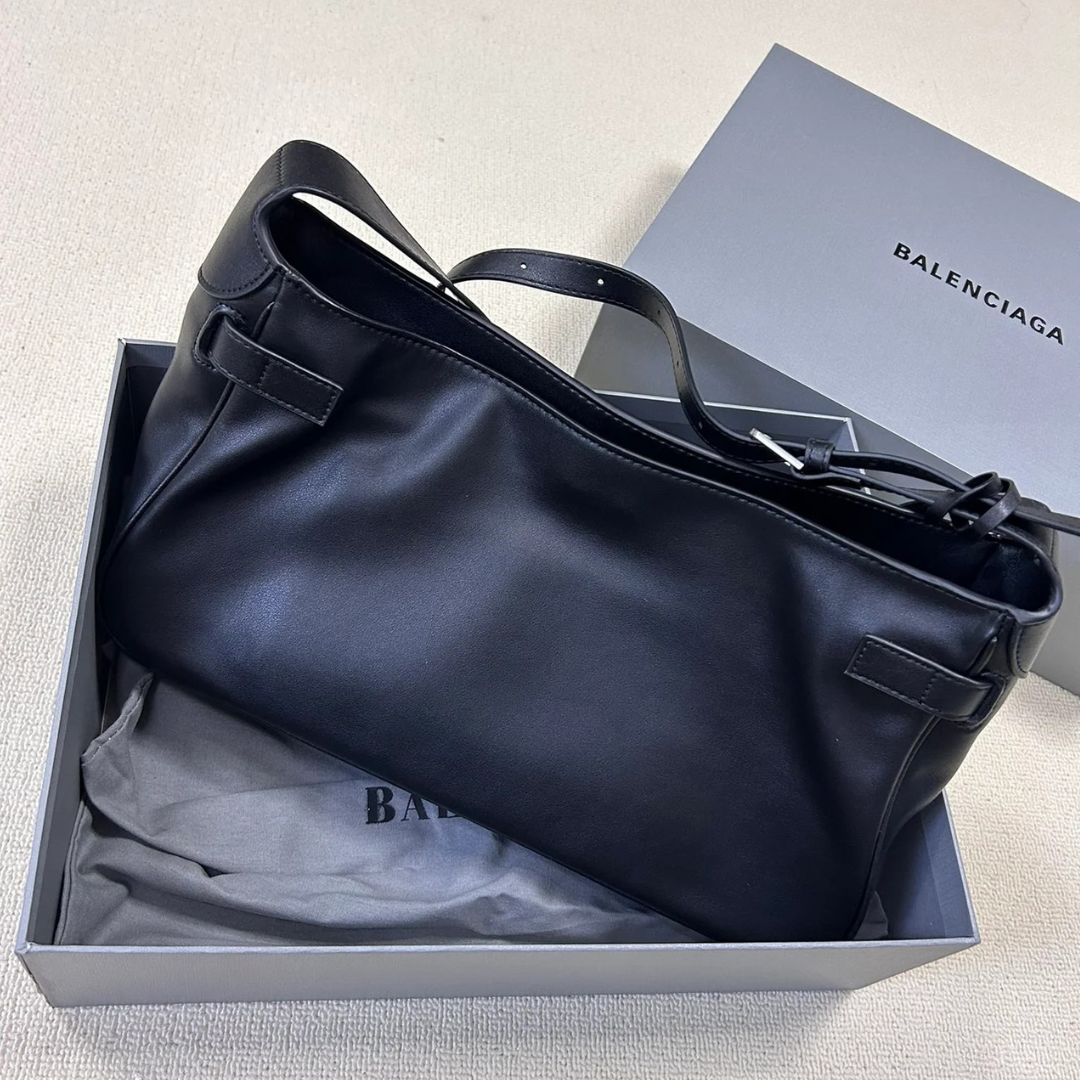BEL AIR MEDIUM SHOULDER BAG FOR HER IN BLACK – BALENCIAGA