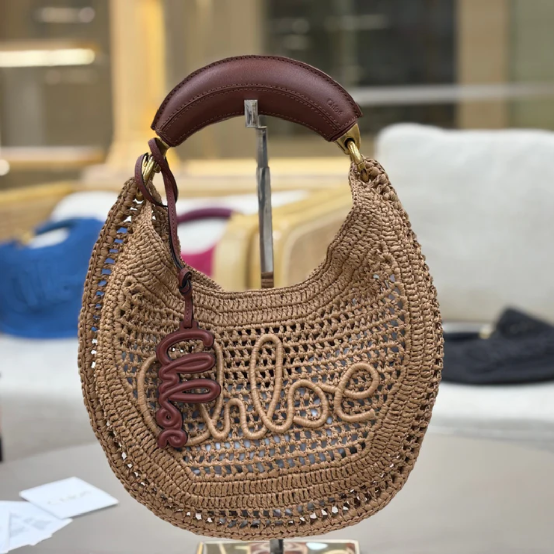CHLOÉ HOT SUMMER BANANA BAGS FROM RAFFIA