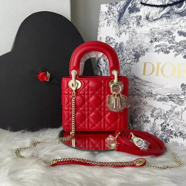 DIOR 30 MONTAIGNE EAST-WEST BAG WITH CHAIN